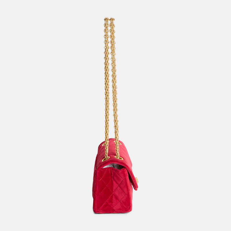 Superfleamarket-Kristine Froset- shoulder bag-Chanel-classic-flap-velvet-red-gold-luxury